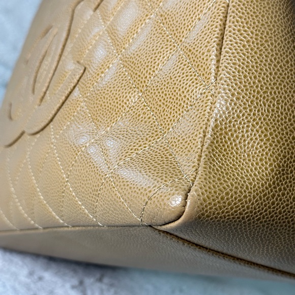 Chanel Caviar GST Pm tote - Picture 9 of 12